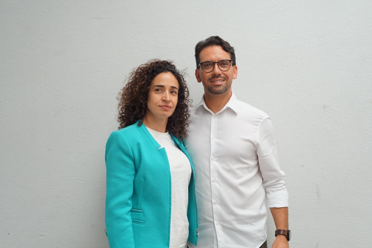 Pr. Leonardo Souza e Pra. Fabíola Souza